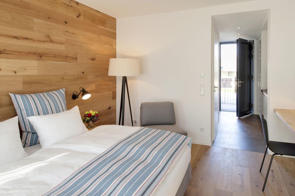 Hotel M120 Unterföhring Quarto foto